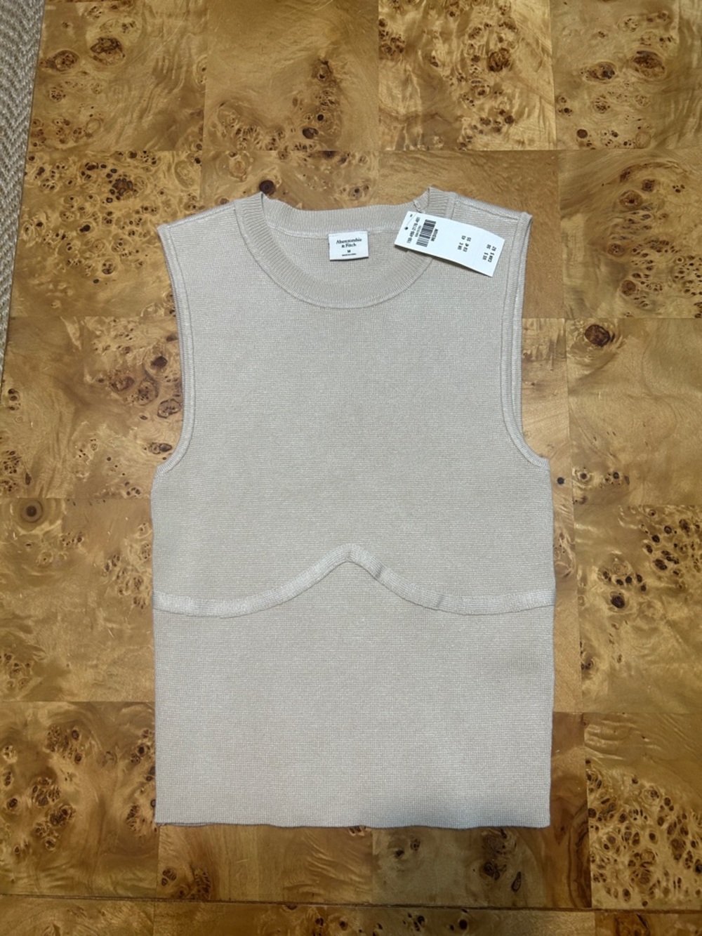Abercrombie and Fitch top NWT
